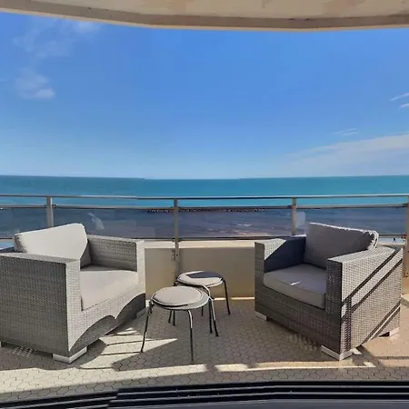 Magnifique Avec Vue Panoramique ! 아파트